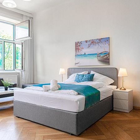 Brilliant 2Br Apt. Near Akh-Hospital Appartement Wenen Buitenkant foto